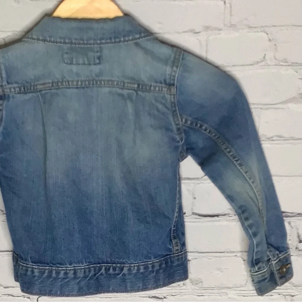 OshKosh B’gosh Light Rinse Cotton Button Front Denim Jacket 6